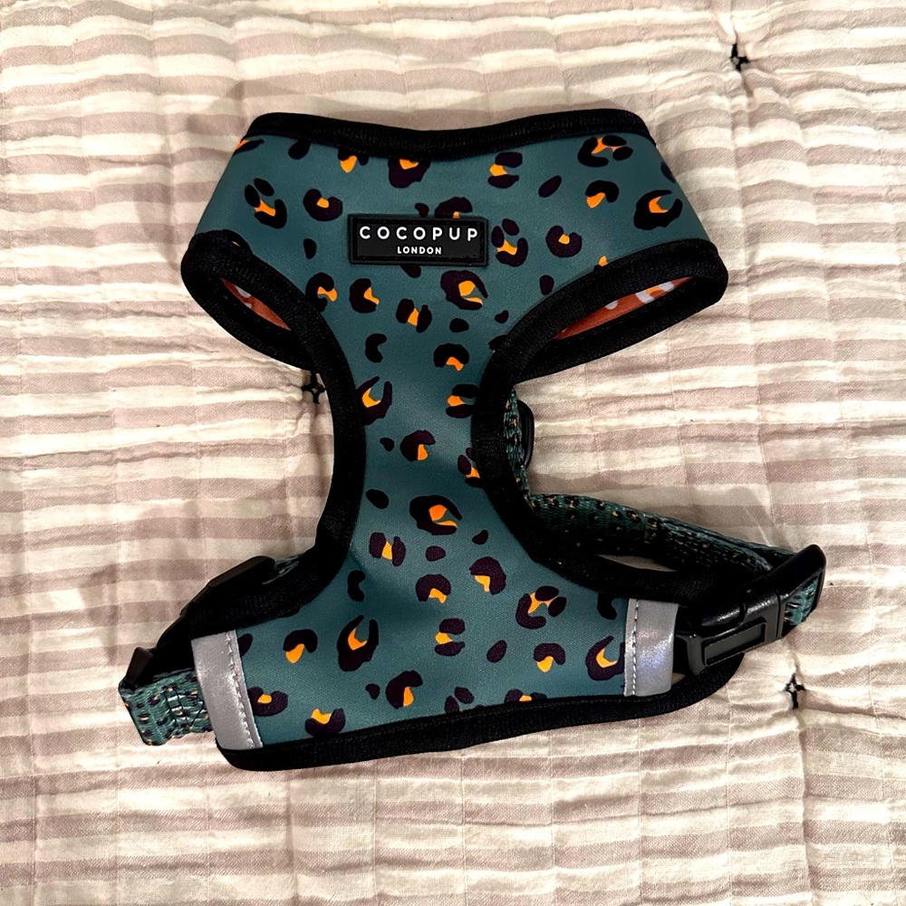 CocoPup London Reversible Dog Harness - Sage Leopard